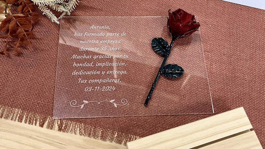 Placas de homenaje: cómo elegir la ideal para cada ocasión especial