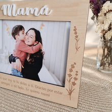 Cargar imagen en el visor de la galería, Marco de madera floral