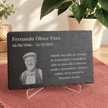 Cargar imagen en el visor de la galería, Pizarra conmemorativa con FOTO grabada
