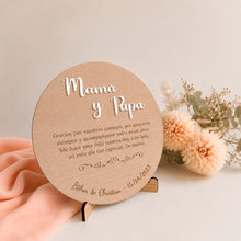 Cargar imagen en el visor de la galería, Placa con dedicatoria personalizada y nombres en relieve