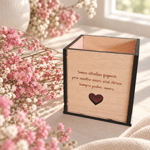 Cargar imagen en el visor de la galería, Portavelas de madera personalizado