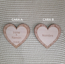Cargar imagen en el visor de la galería, Recordatorio / Marcasitio modelo CORAZÓN BODA