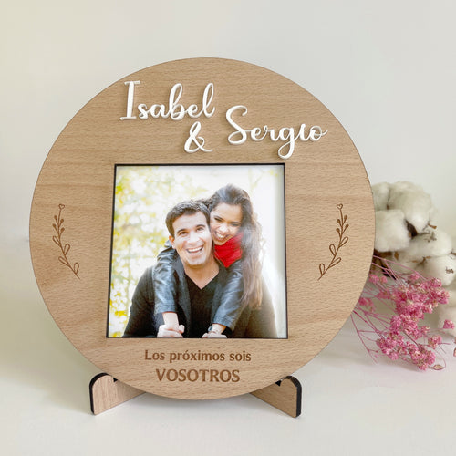 Placa con dedicatoria personalizada y marco de fotos