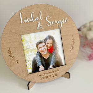 Placa con dedicatoria personalizada y marco de fotos