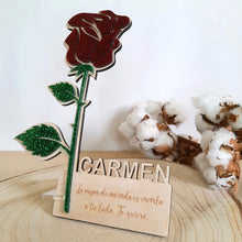 Cargar imagen en el visor de la galería, Rosa de madera y metacrilato glitter