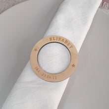 Cargar imagen en el visor de la galería, Servilletero de madera con nombre grabado