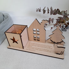Cargar imagen en el visor de la galería, Base de madera con portavelas Navidad